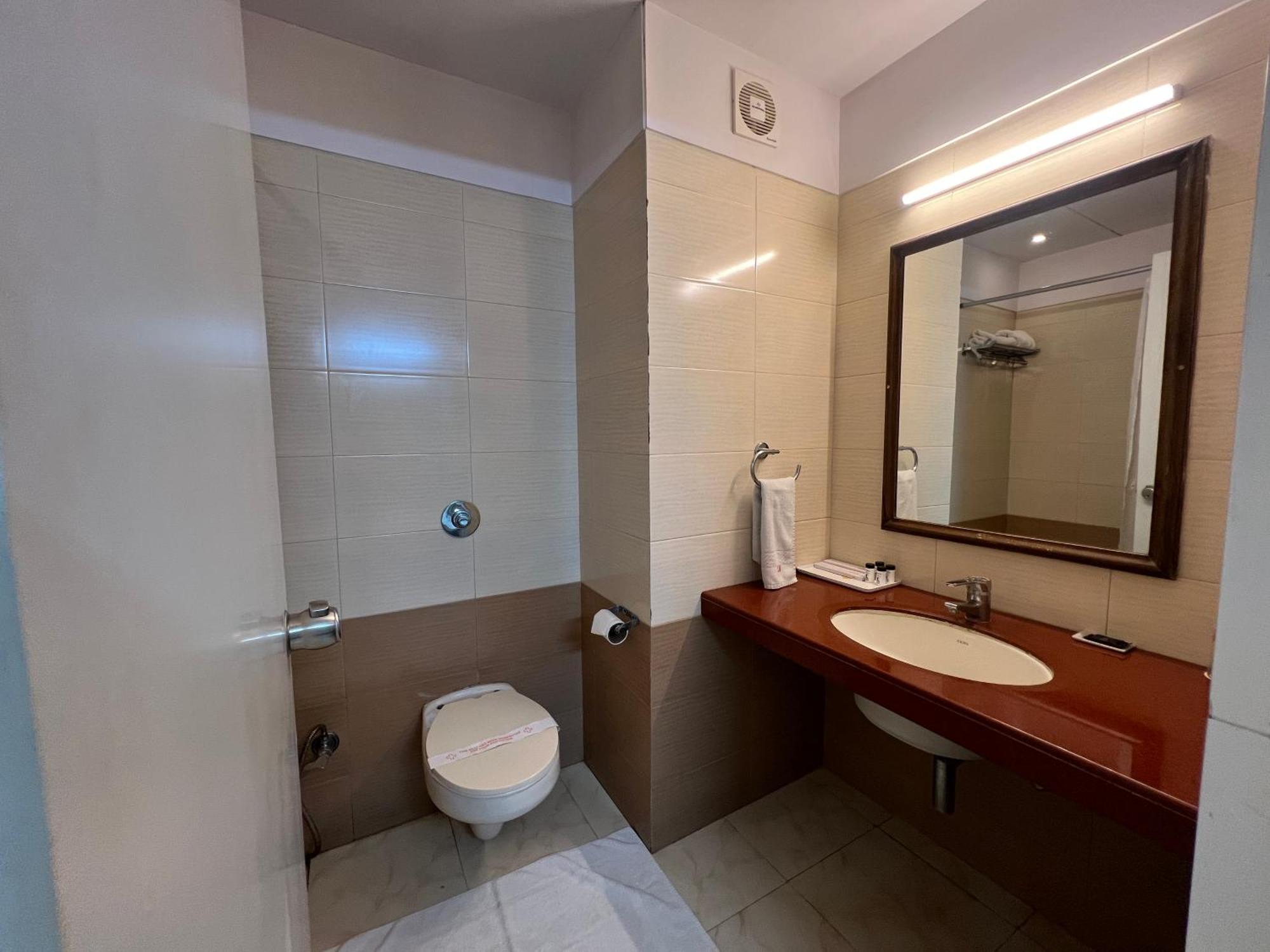 Vits Shalimar, Ankleshwar Hotel Exterior photo