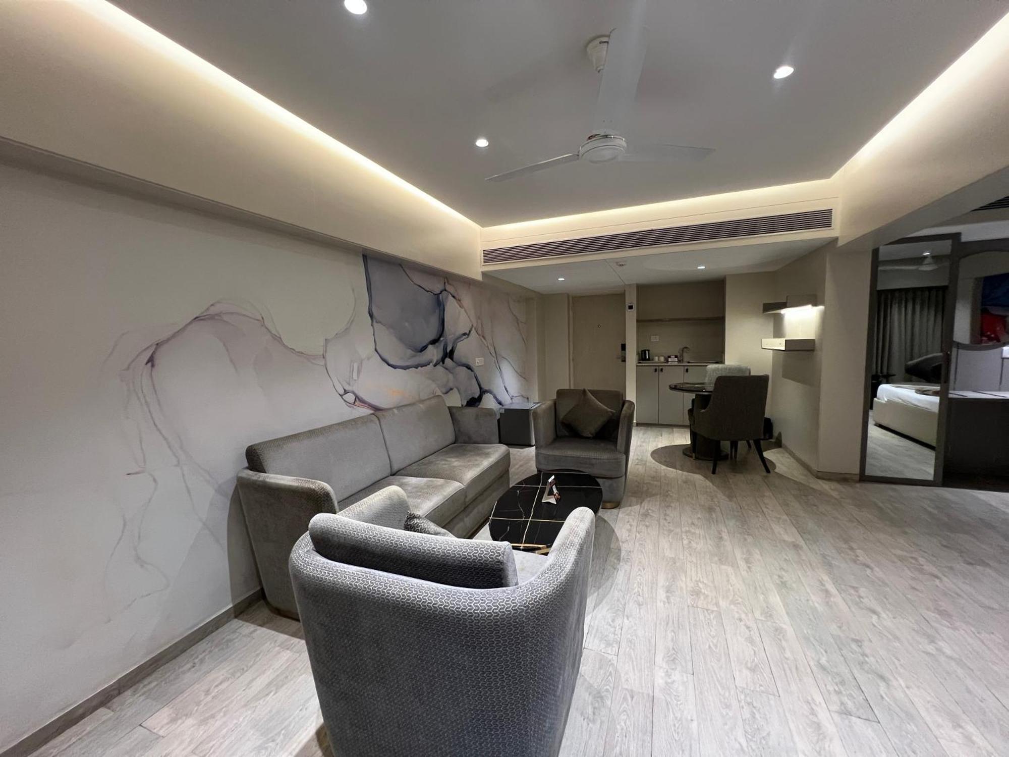 Vits Shalimar, Ankleshwar Hotel Exterior photo