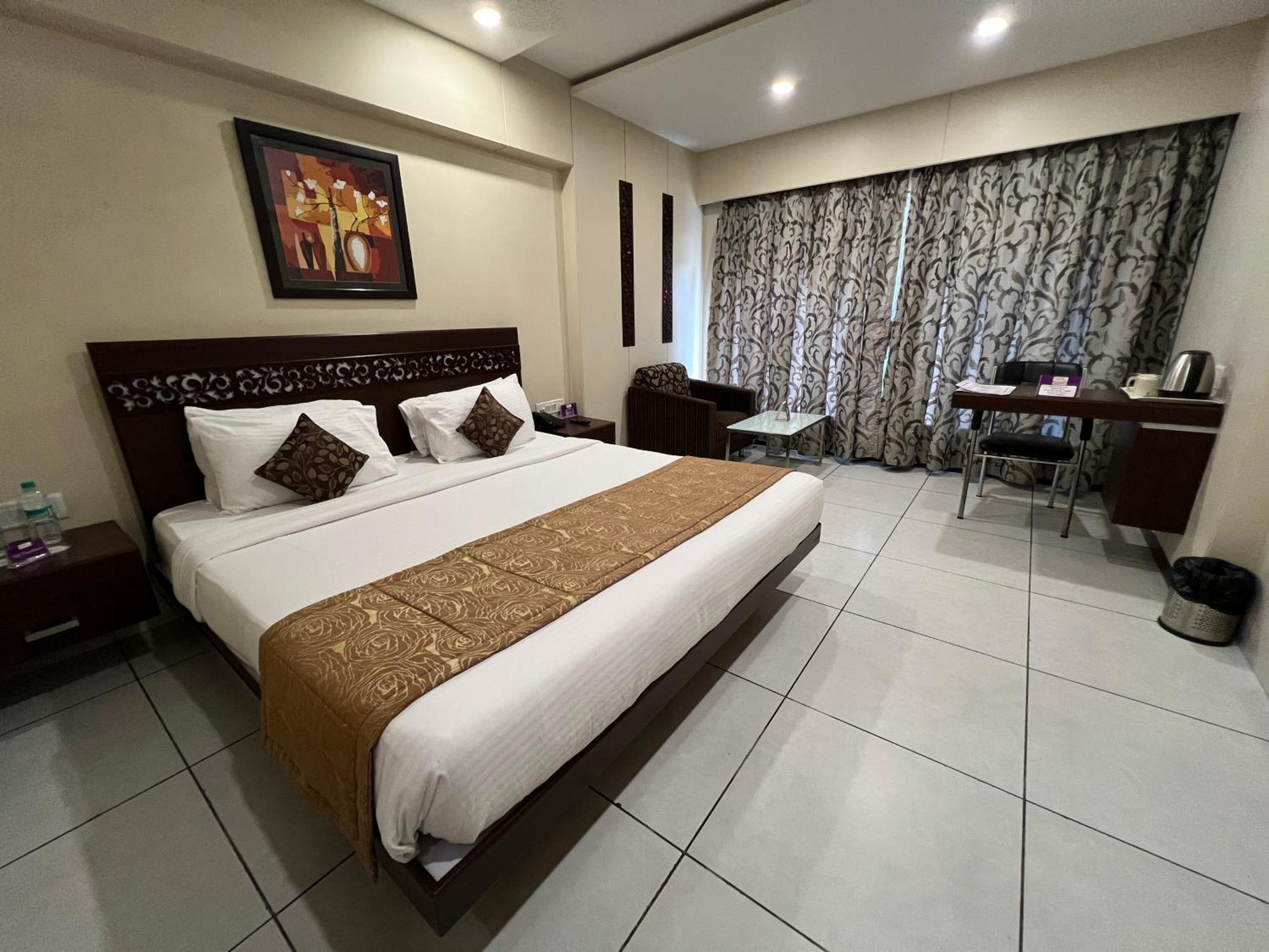Vits Shalimar, Ankleshwar Hotel Exterior photo