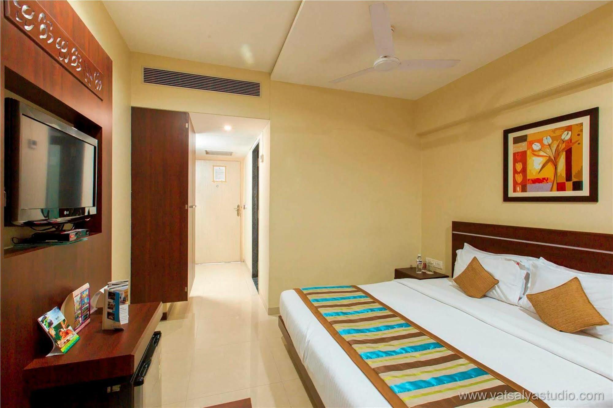 Vits Shalimar, Ankleshwar Hotel Exterior photo
