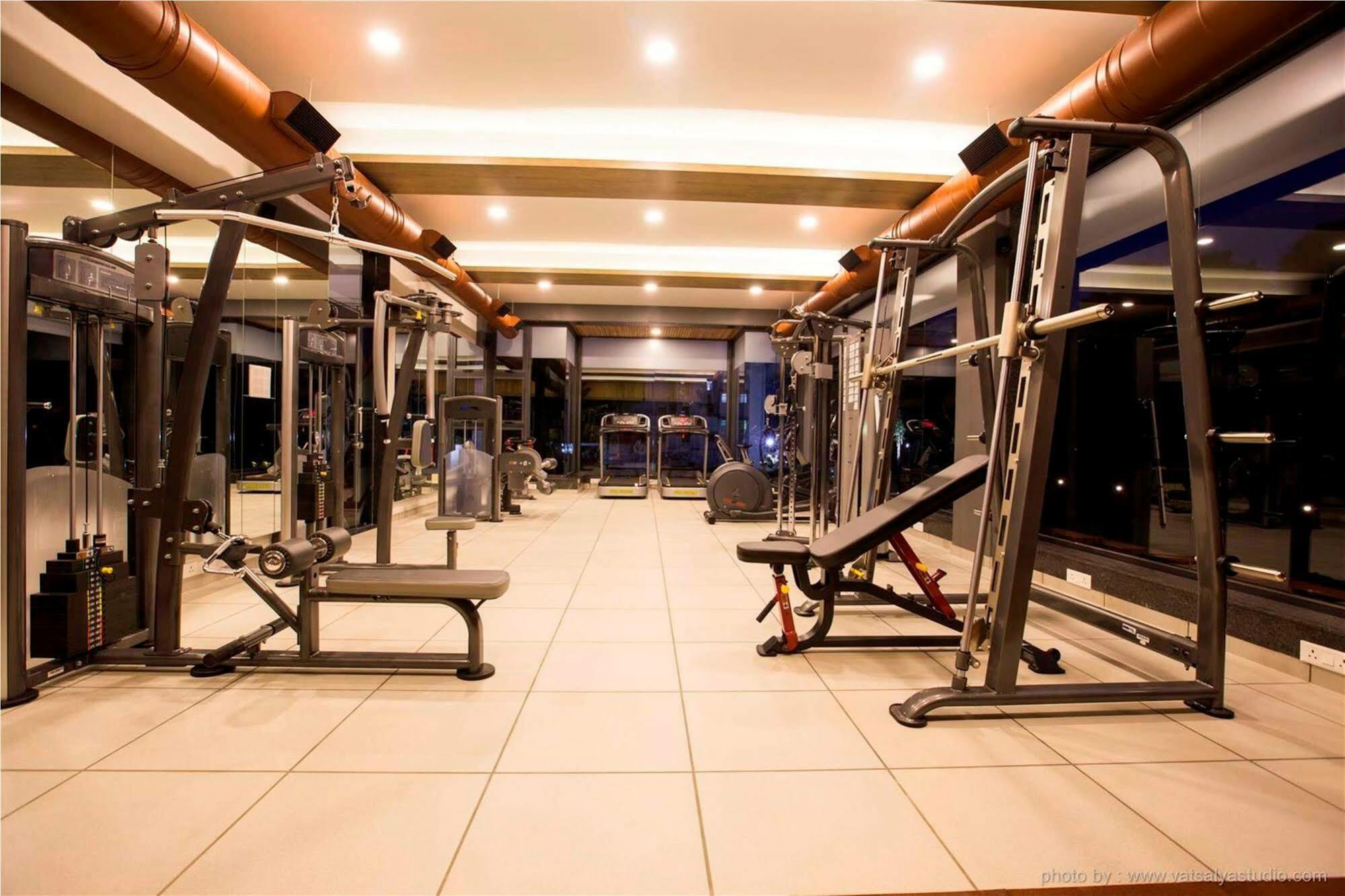Vits Shalimar, Ankleshwar Hotel Exterior photo